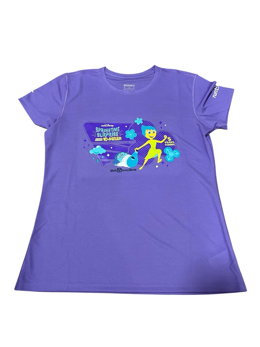 New runDisney 2026 Springtime Surprise 10 Miler Race Shirt size Medium